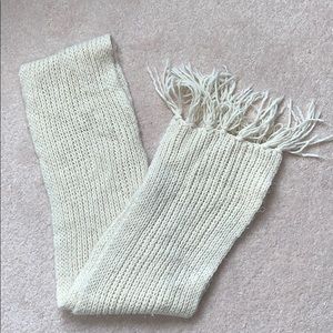 ✨FREE w/ Purchase✨Old Navy Wool Scarf